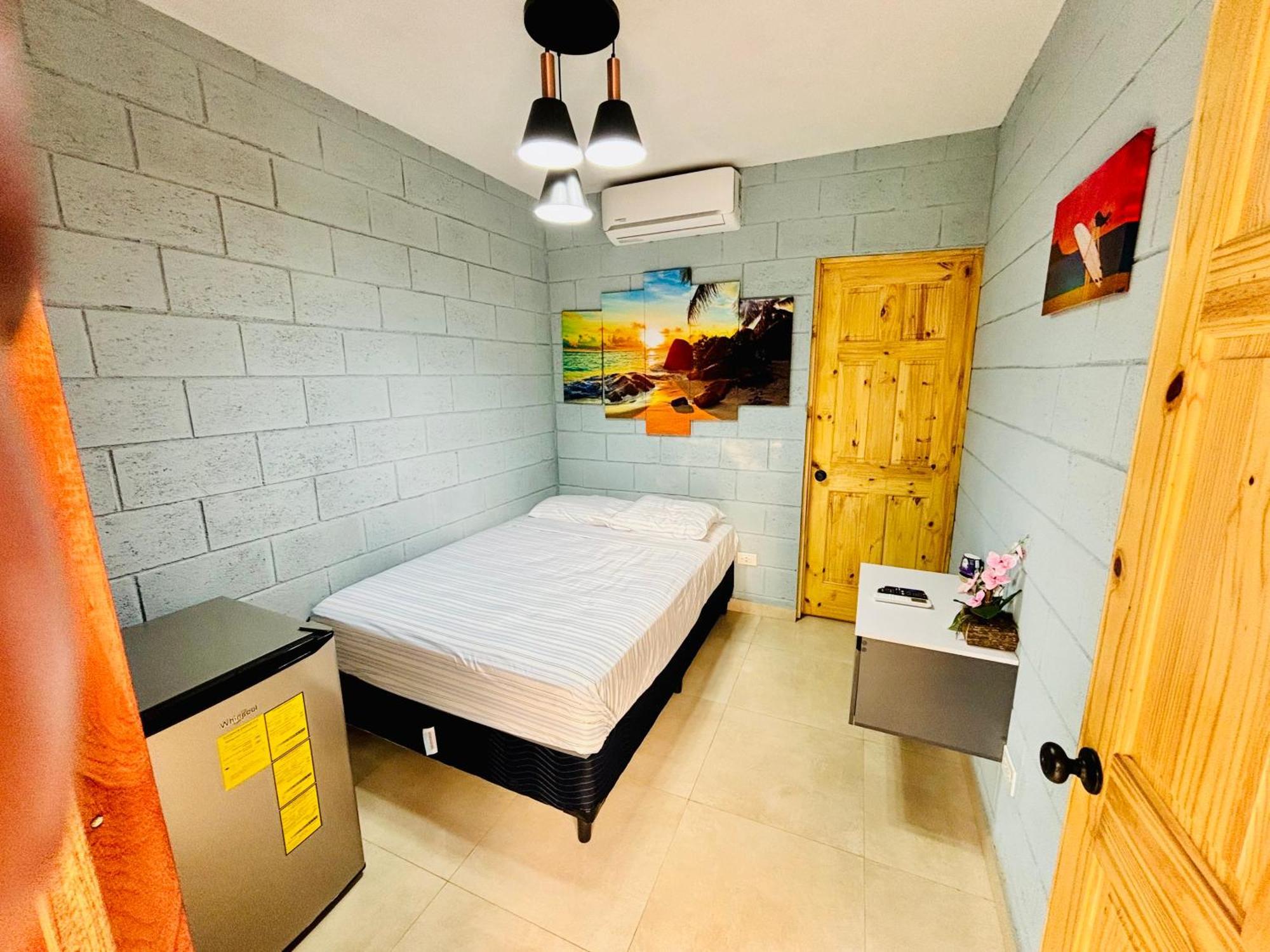 Hostal Camila'S 엘순살 외부 사진